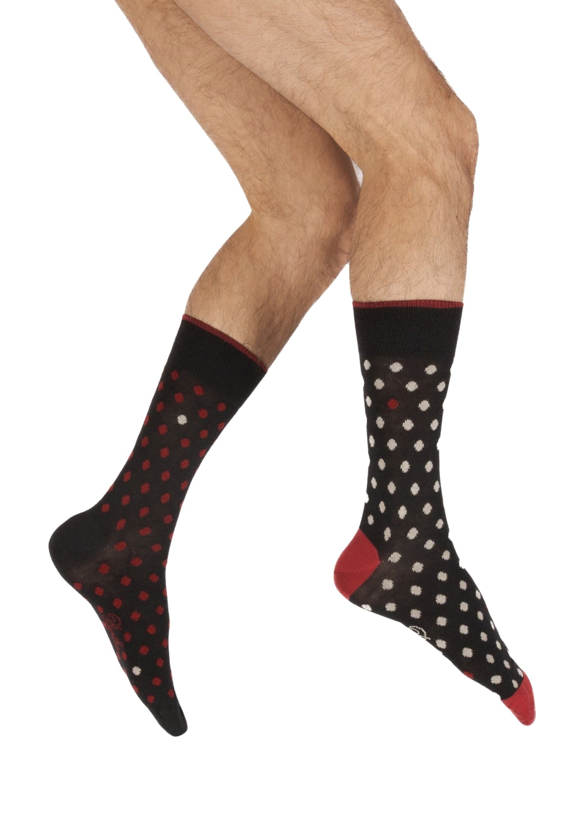 Chaussettes homme en laine à pois dépareillés rouge et écru