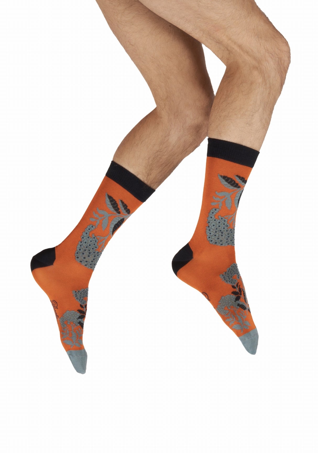 Chaussettes fil d’Écosse homme Berthe Aux Grands Pieds fleurs bleues orange ROUILLE